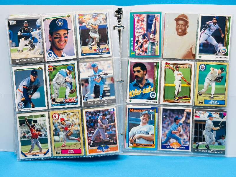 Photo 1 of 165329… final sale no returns/refunds 360 mixed baseball cards in binder 