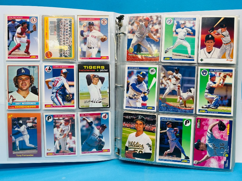 Photo 1 of 165378… final sale no returns/refunds-432 mixed baseball cards in binder 