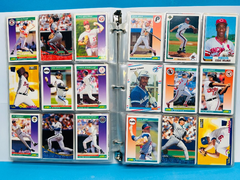 Photo 1 of 165378… final sale no returns/refunds-432 mixed baseball cards in binder 