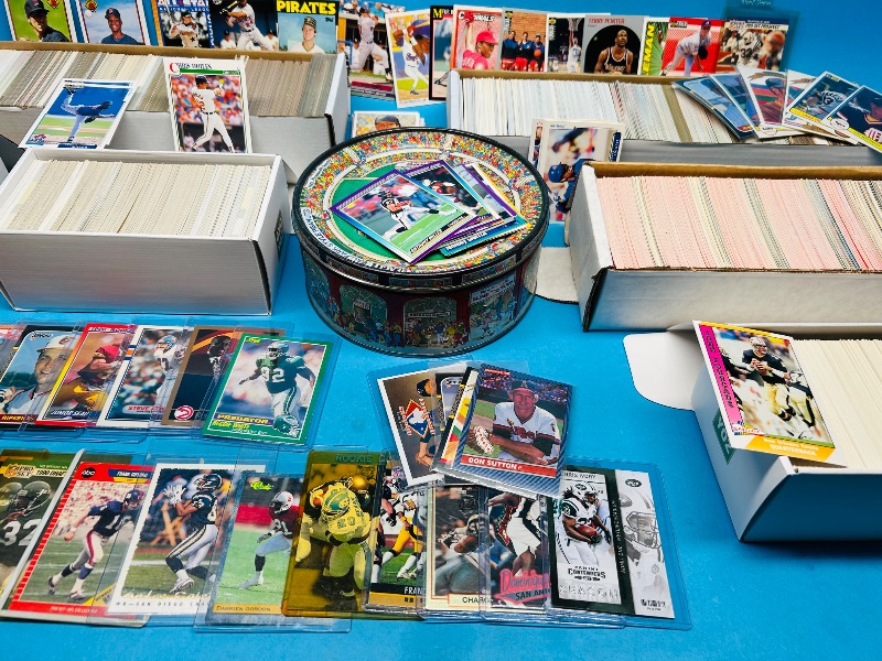 Photo 1 of 165442…final sale no returns/refunds- thousands of mixed sports cards 