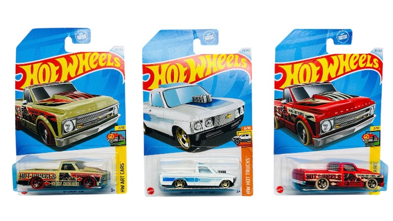 Photo 1 of 165458…3 hot wheels die cast trucks 
