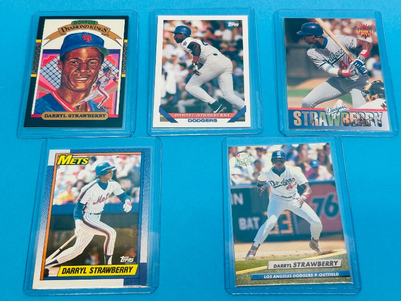 Photo 1 of 165528…5 Darryl strawberry  cards in hard plastic sleeves 