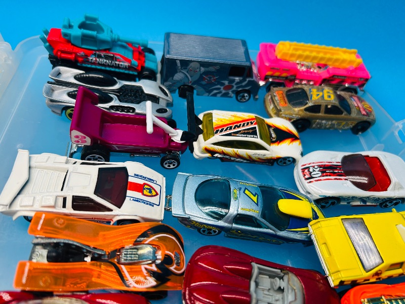 Photo 1 of 165545…48 die cast cars in two sided case