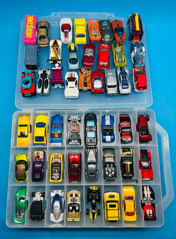 Photo 1 of 165545…48 die cast cars in two sided case