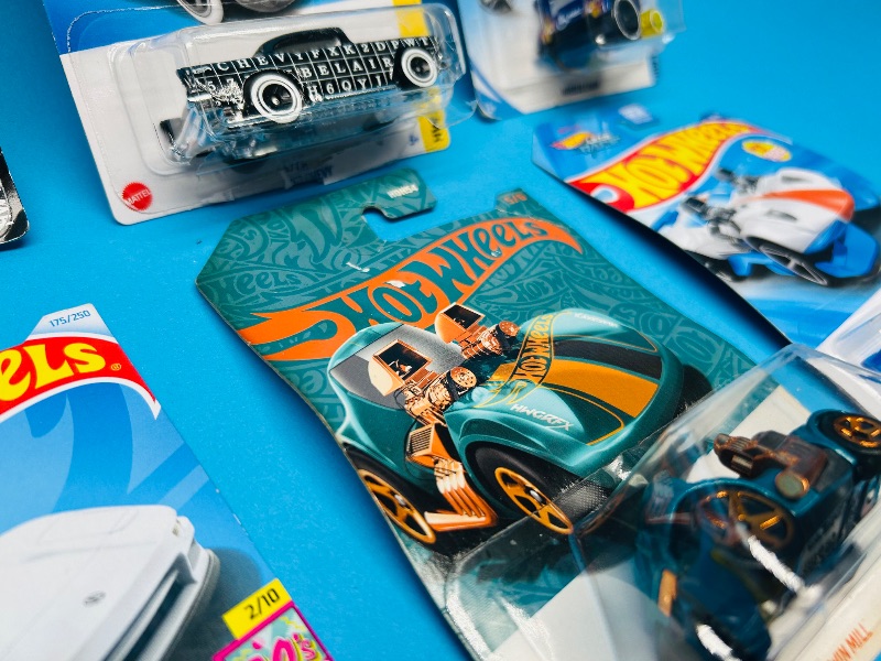 Photo 1 of 165550…bent packages-12  hot wheels die cast cars - bends, folds, wear
