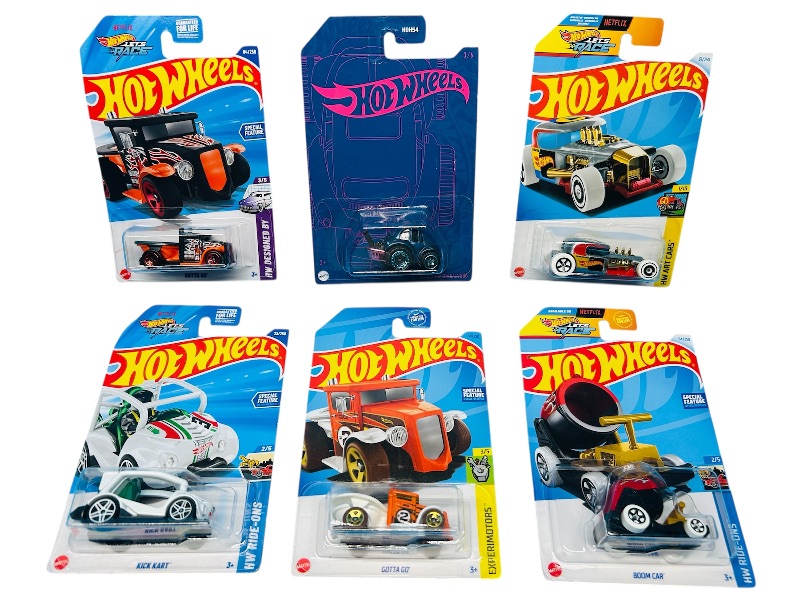 Photo 1 of 165559…6  hot wheels die cast cars