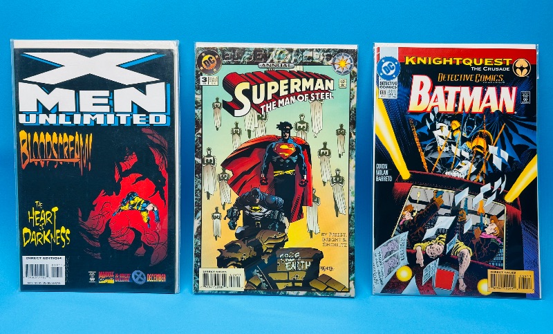 Photo 1 of 165577…3  comics in plastic sleeves 