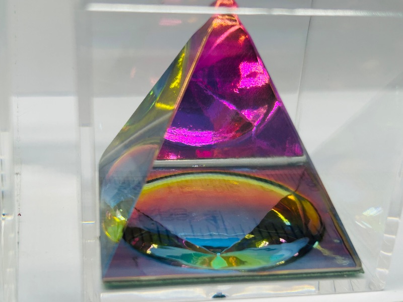 Photo 1 of 165711…small onyx and acrylic pyramids in display cases 