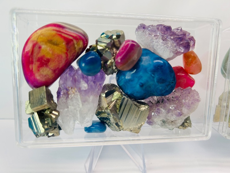 Photo 1 of 165717…2 small cases of collectible rocks 4.5”