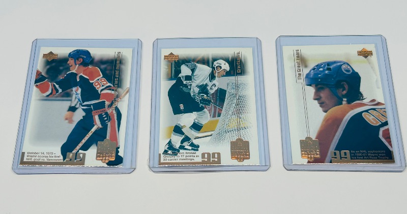 Photo 1 of 165781… 3 Wayne Gretzky cards in hard plastic sleeves