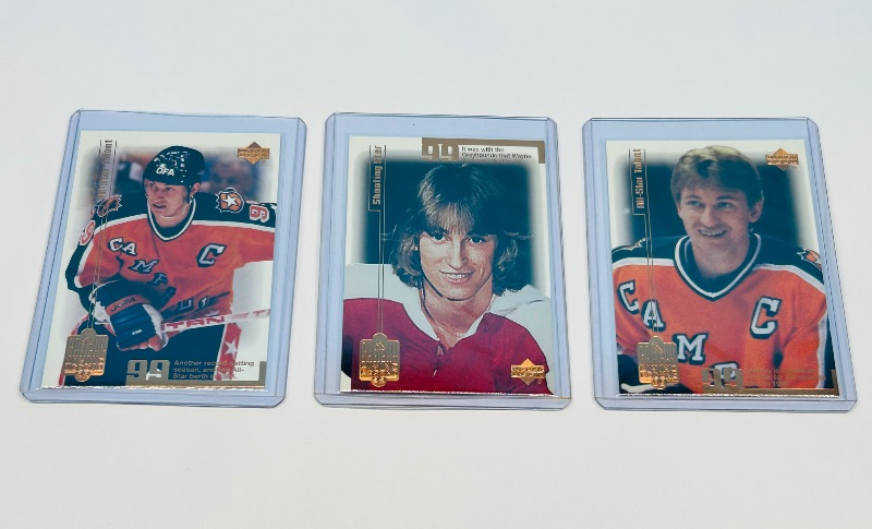Photo 1 of 165782… 3 Wayne Gretzky cards in hard plastic sleeves