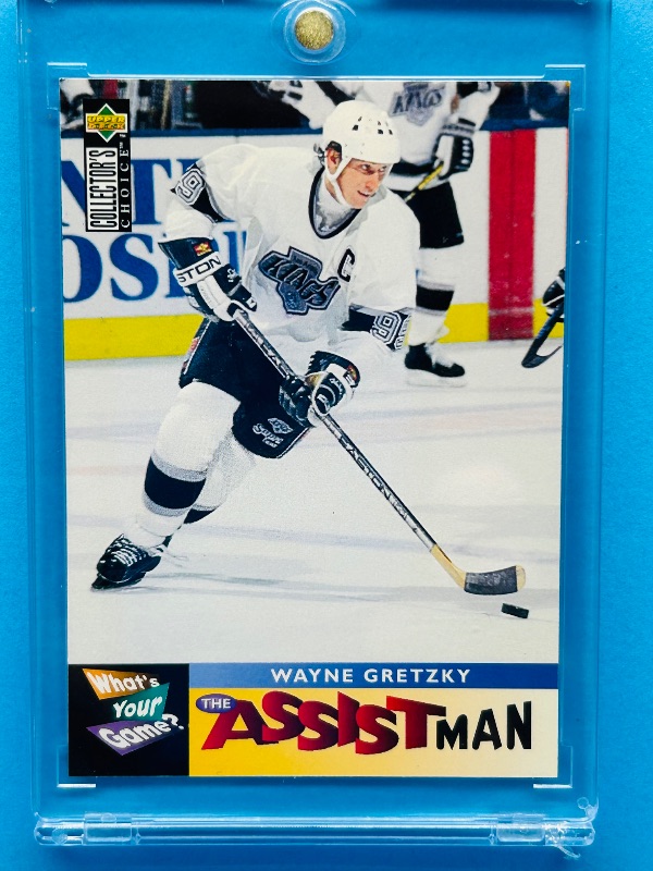 Photo 1 of 165788…Wayne Gretzky card 361 in hard plastic case