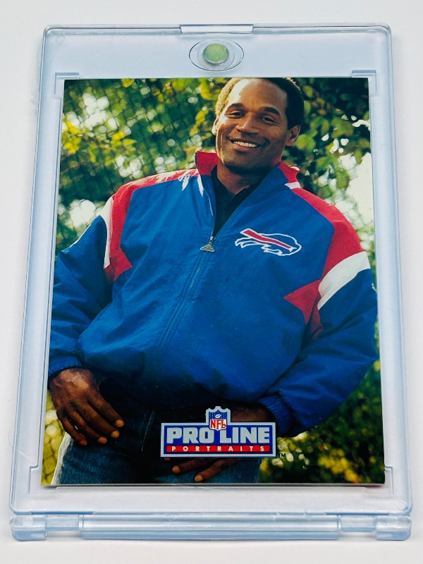 Photo 1 of 1065814…O.J. Simpson card 28 in hard plastic case