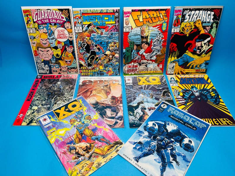 Photo 1 of 165940… 10 comics in plastic sleeves 