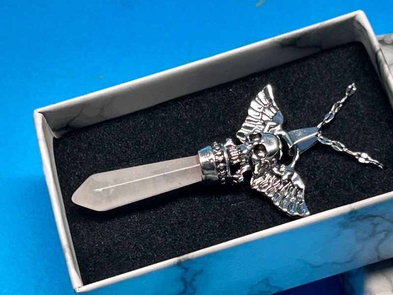 Photo 1 of 165960…skull pendant on adjustable 18-20” chain in gift box 