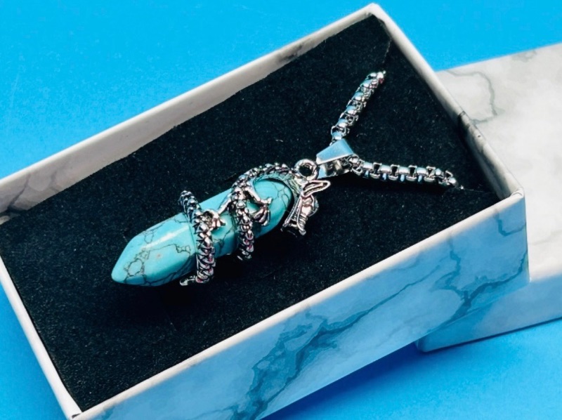 Photo 1 of 165961… dragon pendant on chain in gift box 
