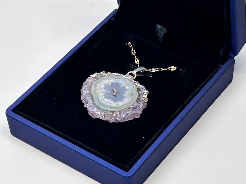 Photo 1 of 165967… amethyst stalactite pendant on adjustable 18-20” chain in lighted gift box