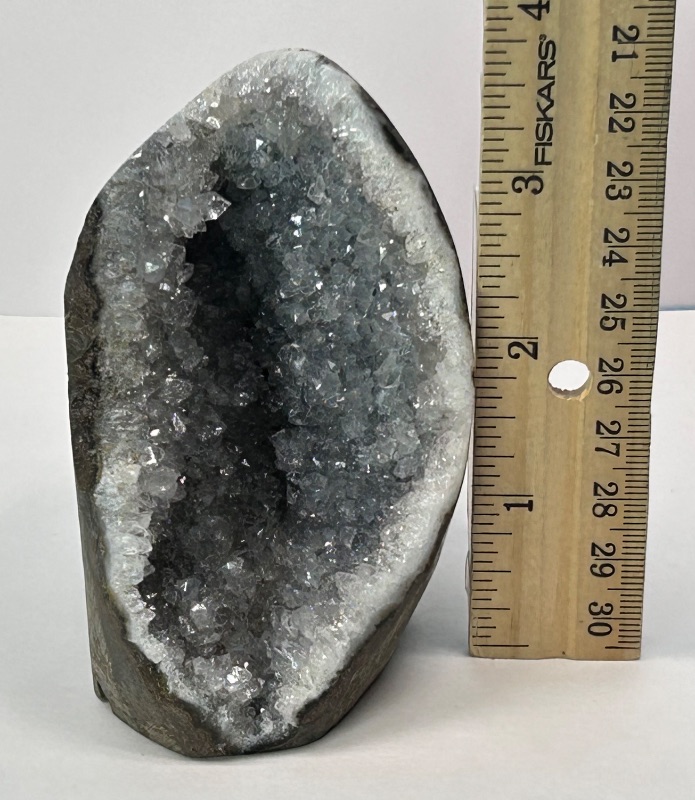 Photo 1 of 165973…4” druzy crystal rock
