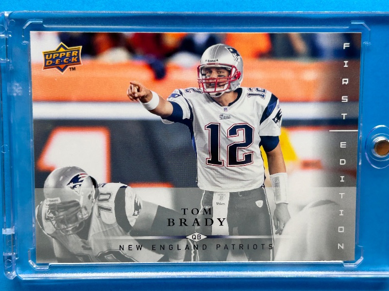 Photo 1 of 166043…Tom Brady card 87  in hard plastic case 