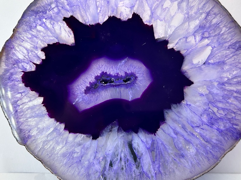 Photo 1 of 166055…large 6” agate slice with stand in gift box