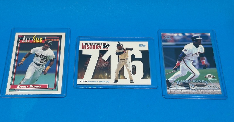 Photo 1 of 166082…3 Barry Bonds  cards in hard plastic sleeves 