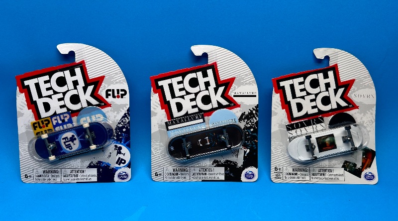 Photo 1 of 166132… 3 Tech Deck fingerboards