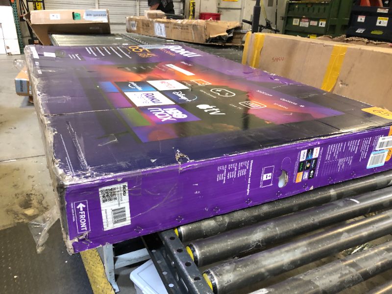 Photo 1 of Roku Smart TV – 65-Inch Select Series 4K HDR RokuTV with Roku Enhanced Voice Remote, Brilliant 4K Picture, Automatic Brightness, & Seamless Streaming – Live Local News, Sports, Family Entertainment
CRACKED SCREEN 
FOR PARTS ONLY