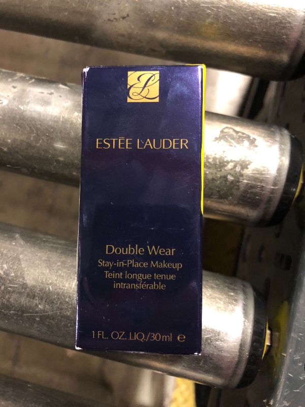 Photo 1 of Estée Lauder Double Wear Stay-in-Place 24-Hour Long-Wear Matte Foundation Makeup, 1 Fl Oz, 3W1 Tawny