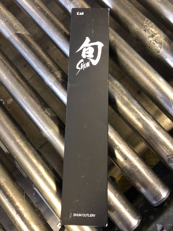 Photo 1 of Shun Classic 9" Bread Knife, Handcrafted Japanese Serrated Knife, VG-MAX Core with Damascus Stainless Steel Cladding, Pakkawood Handle, Slicing Tool for Professional and Home Chefs