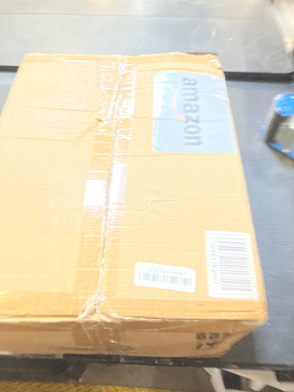 Photo 1 of 600 Pieces Gold Plastic Dinnerware for 100 Guests, Disposable Plastic Plates for Party Wedding Birthday, Includes 100 Dinner Plates, 100 Salad Plates, 100 Spoons, 100 Forks, 100 Knives, 100 Cups