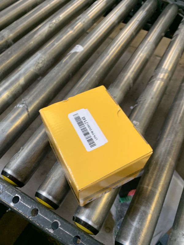 Photo 1 of YOSUN Replacement lamp for epson-elplp96-v13h010l96 Powerlite Home Cinema 2100 2150 1060 660 760hd vs250 vs350 vs355 ex9210 ex9220 ex3260 ex5260 ex7260 Replacement Projector lamp Bulb, with Housing