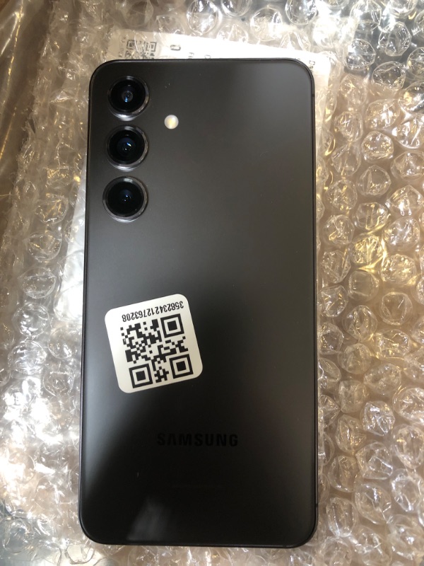 Photo 1 of SAMSUNG Galaxy S24 5G, US Version, 128GB, Onyx Black - Unlocked (Renewed)