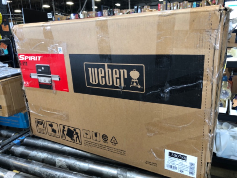 Photo 1 of Weber SPIRIT 3-Burner E-310 Liquid Propane Black