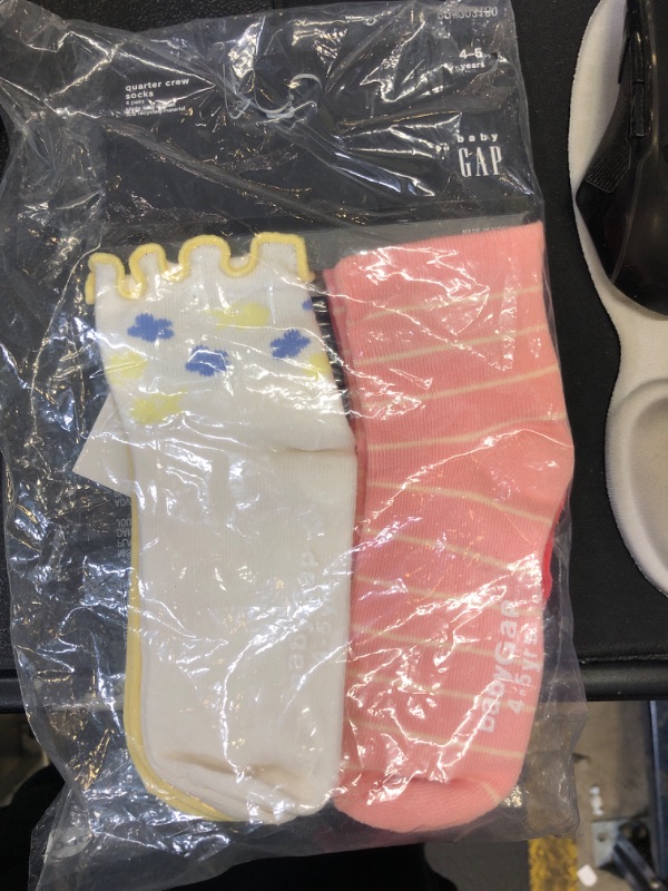 Photo 1 of Gap Socks 4-5 years