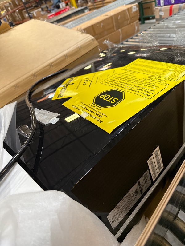 Photo 1 of LG 10000 BTU (DOE) / (13500 ASHRAE) Portable Air Conditioners Cools 450 Sqft Easy Install & WiFi App Remote Eco-friendly, Quiet Medium & Large Room Air Conditioner AC Unit Home Black LP1023BSSM