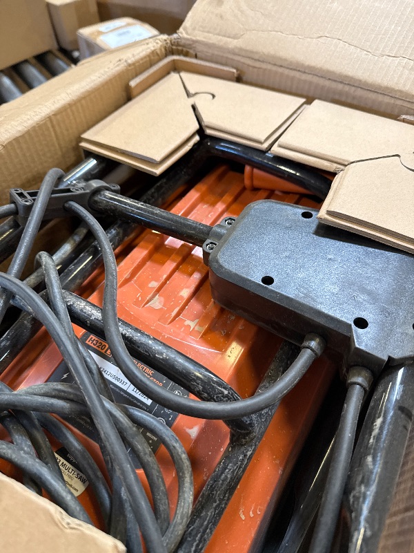 Photo 1 of Evolution Hulk Electric Compactor Plate - Ideal For Levelling Pavement, Artificial Turf Ground Preparation, Patio, Blockwork, Sand, Soil & More