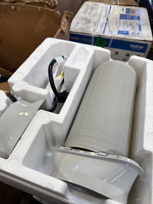 Photo 1 of Humhold 14000 BTU Portable Air Conditioners with Remote Control, 3-in-1 Free Standing Cooling AC Unit with Fan & Dehumidifier, Cools Room up to 700 sq.ft, Smart/Sleep Mode,3 Speed,Auto Swing,24H Timer