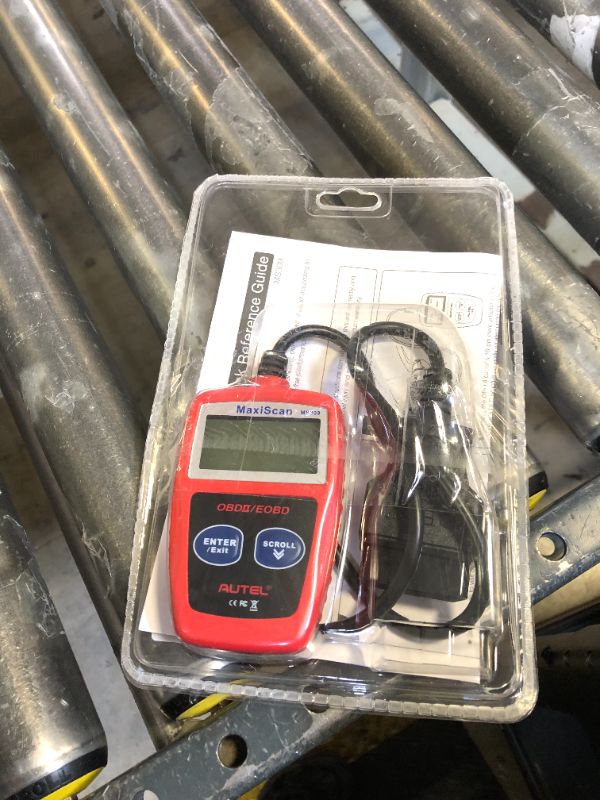 Photo 1 of Autel OBD2 Scanner MS309 Universal Car Engine Fault Code Reader, Check Engine Light and Emission Monitor Status, OBDII CAN Diagnostic Scan Tool