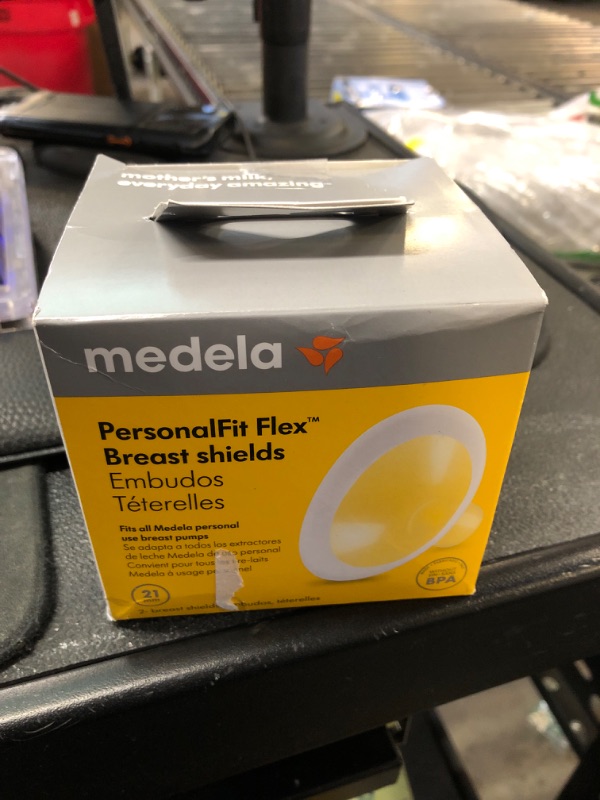 Photo 1 of Medela Medela Breast Shields - PersonalFit Flex, 21mm Medela Breast Shield Shaped Around You for Comfortable and Efficient Pumping, Made Without BPA, Pack of 2 Breastshields, Clear, 21mm