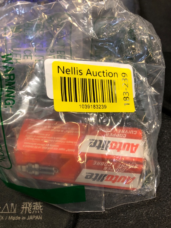 Photo 1 of Autolite 104 Copper Resistor Automotive Replacement Spark Plug (1 Pack)