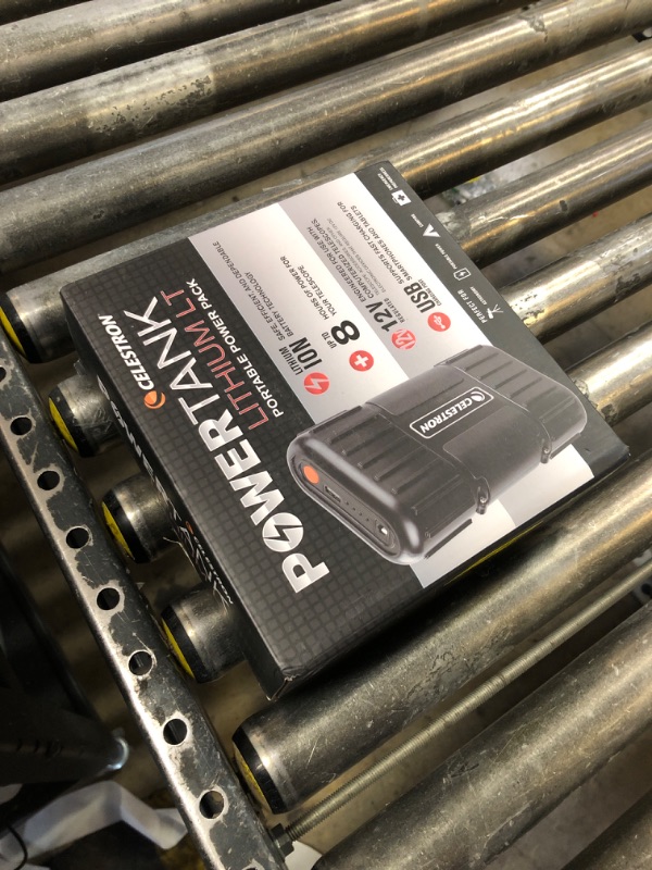 Photo 1 of Celestron - PowerTank Lithium LT Telescope Battery – Rechargeable Portable 12V Power Supply for Computerized Telescopes - 8 Hour capacity/73.3 Wh - 1 USB Ports