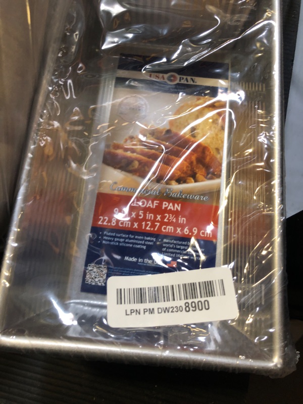 Photo 1 of USA Pan 1145LF Bakeware Aluminized Steel 1.25 Lb Loaf Pan, Medium, Silver