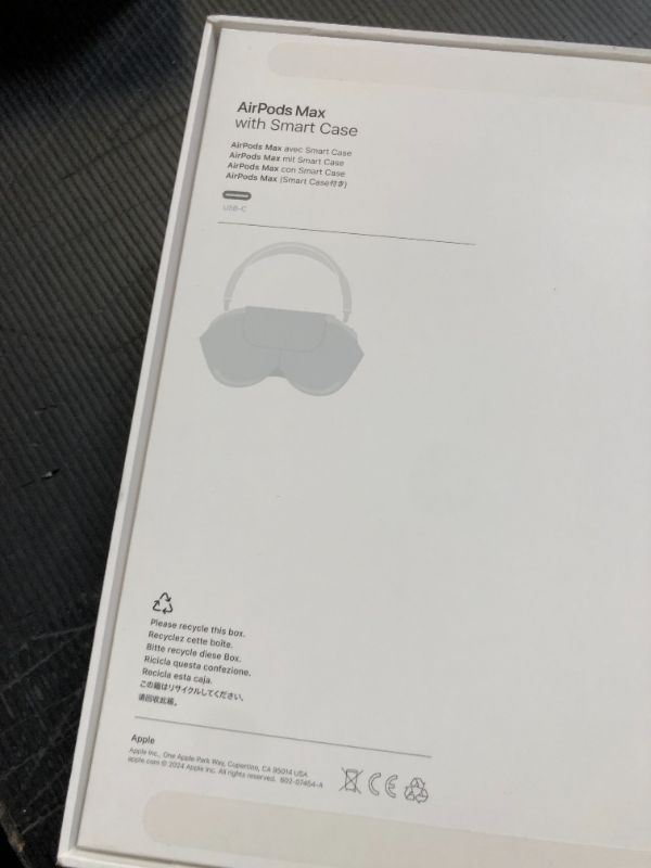 Photo 1 of Apple AirPods Max Wireless Over-Ear Headphones, Pro-Level Active Noise Cancellation, Transparency Mode, Personalized Spatial Audio, USB-C Charging, Bluetooth Headphones for iPhone - Starlight