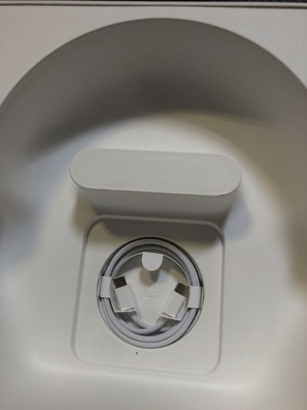 Photo 1 of Apple AirPods Max Wireless Over-Ear Headphones, Pro-Level Active Noise Cancellation, Transparency Mode, Personalized Spatial Audio, USB-C Charging, Bluetooth Headphones for iPhone - Starlight