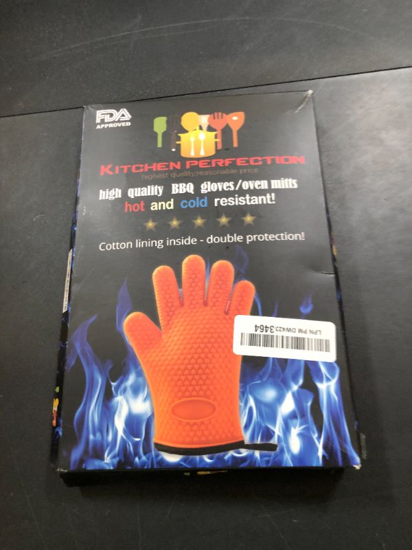 Photo 1 of KITCHEN PERFECTION Silicone Smoker Oven Gloves -Extreme Heat Resistant BBQ Gloves -Handle Hot Food Right on Your Grill Fryer Pit|Waterproof Oven Mitts |Superior Value Set+3 Bonuses
