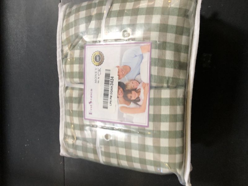 Photo 1 of 100% Cotton Queen Sheet Set - 4 Piece Cotton Sheets Queen Size Bed Set, Soft, Smooth, Durable, Easy Care, 16" Deep Pocket Checkered Green Sheets - 1 Flat, 1 Fitted, 2 Pillowcases
