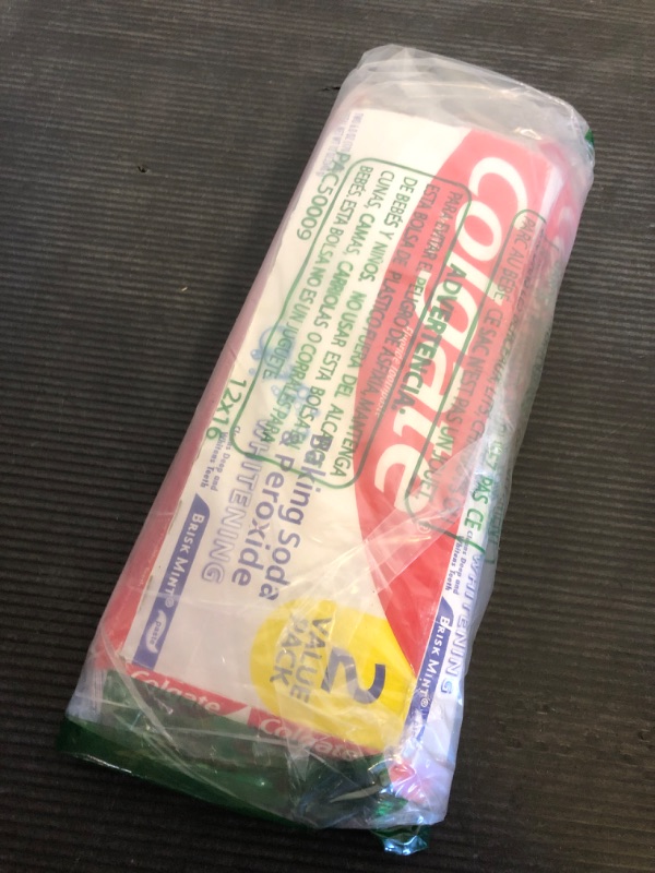 Photo 1 of Colgate Baking Soda & Peroxide Toothpaste - Whitens Teeth, Fights Cavities & Removes Stains, Brisk Mint, 6 Ounce (Pack of 2)