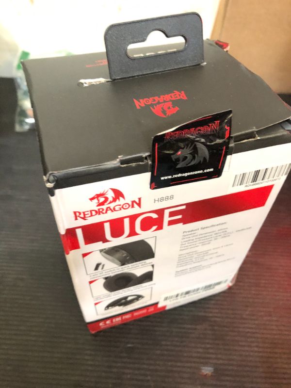 Photo 1 of Redragon H888 Wireless Gaming Headset with 7.1 Surround Sound, Tri-Mode Gaming Headphones, 168G Lightweight Design - Detachable Mic - 40MM Driver Soft Memory Foam Padding Gamer Headset for PC, Black