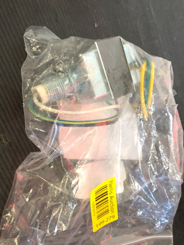Photo 1 of Hunter Sprinklers 468000 Controller and Monitoring System 120/24VAC