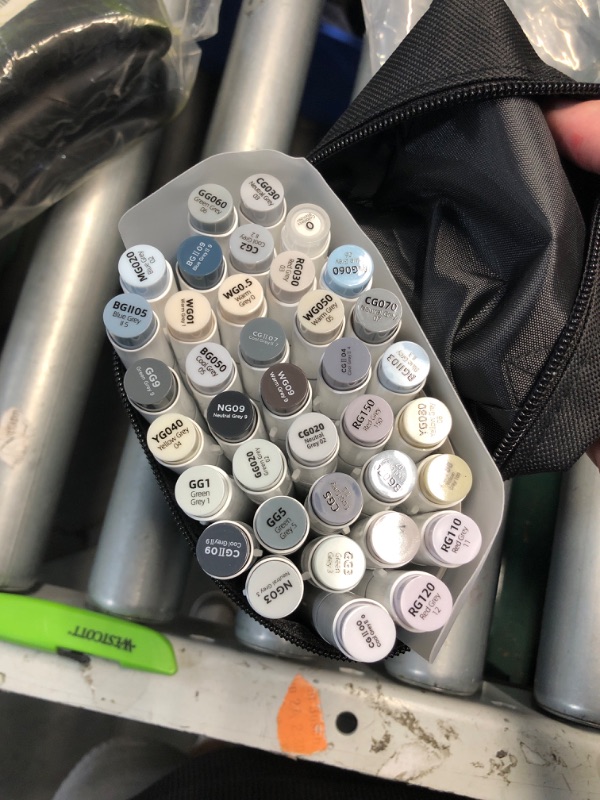 Photo 1 of (GREY/BLUE ONLY) (PARTIAL SET) Ohuhu Alcohol Markers Brush Tip - 168-color Art Marker Set Double Tipped Alcohol-based Markers for Artist Adults Coloring Illustration- Brush & Chisel - Honolulu - Refillable Ink